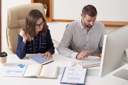 How to Read Earnings Reports and Analyze a Company’s Financial Performance