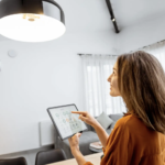 Smart Lighting System Guide: Choose the Best Setup for Home or Office